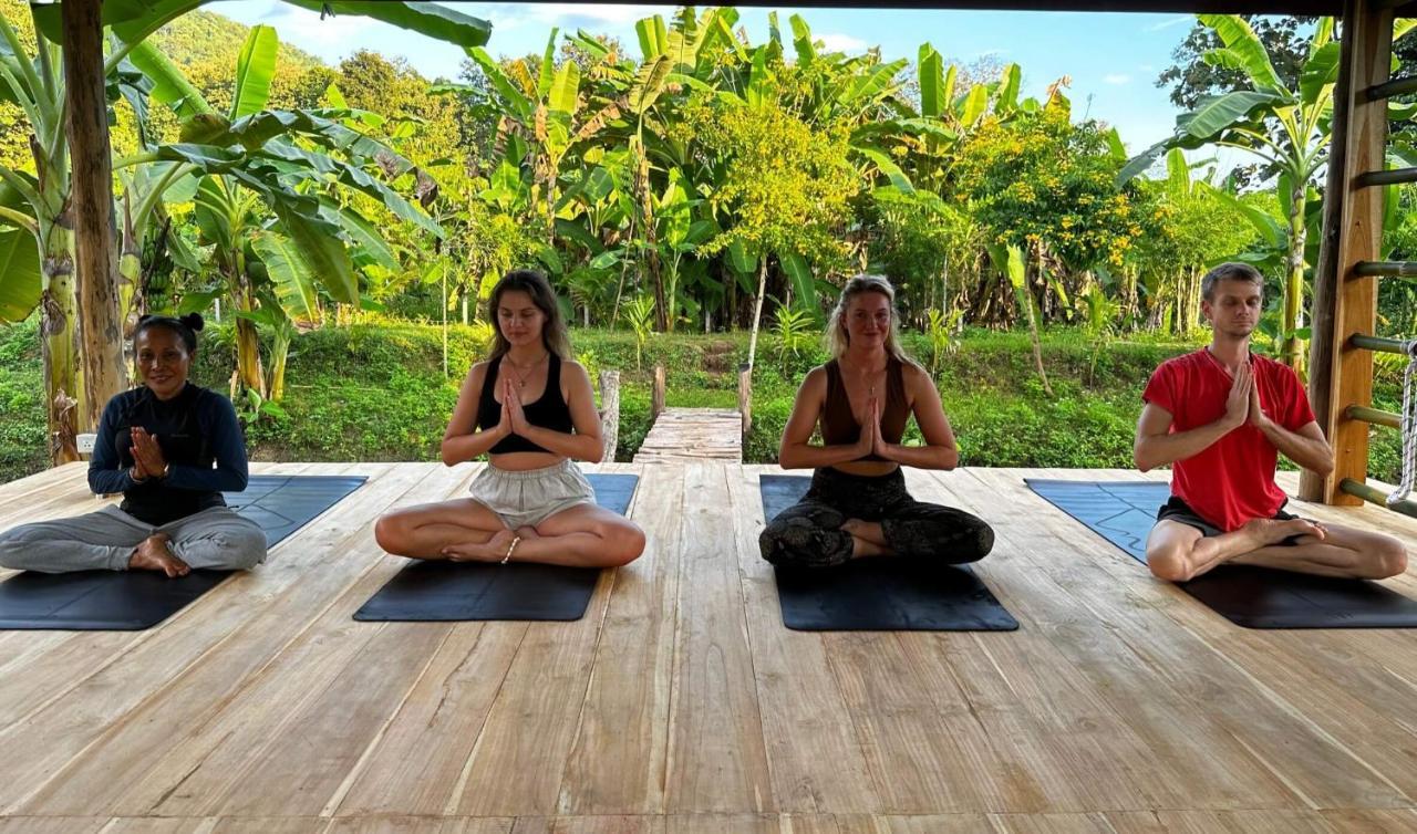 True Nature Chiang Mai - Yoga & Meditation Homestay Retreat Exteriör bild